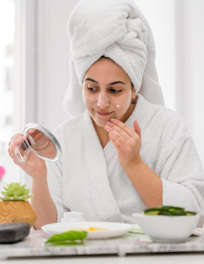 चला जाणून घेऊया पावसाळ्यातील काळजी घेण्याचे खास आणि घरबसल्या करता येणारे सोपे उपाय.