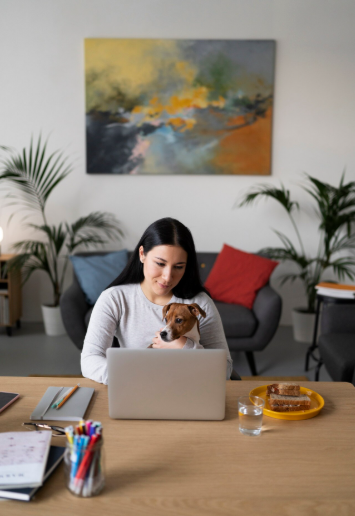 घरून काम करताना उत्पादकतेसाठी १० महत्वाचे टिप्स