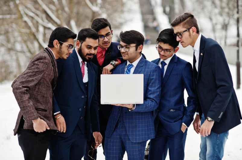 सामाजिक उद्योजकता म्हणजे काय? | समाजासाठी व्यवसाय कसा करावा – संपूर्ण मार्गदर्शक